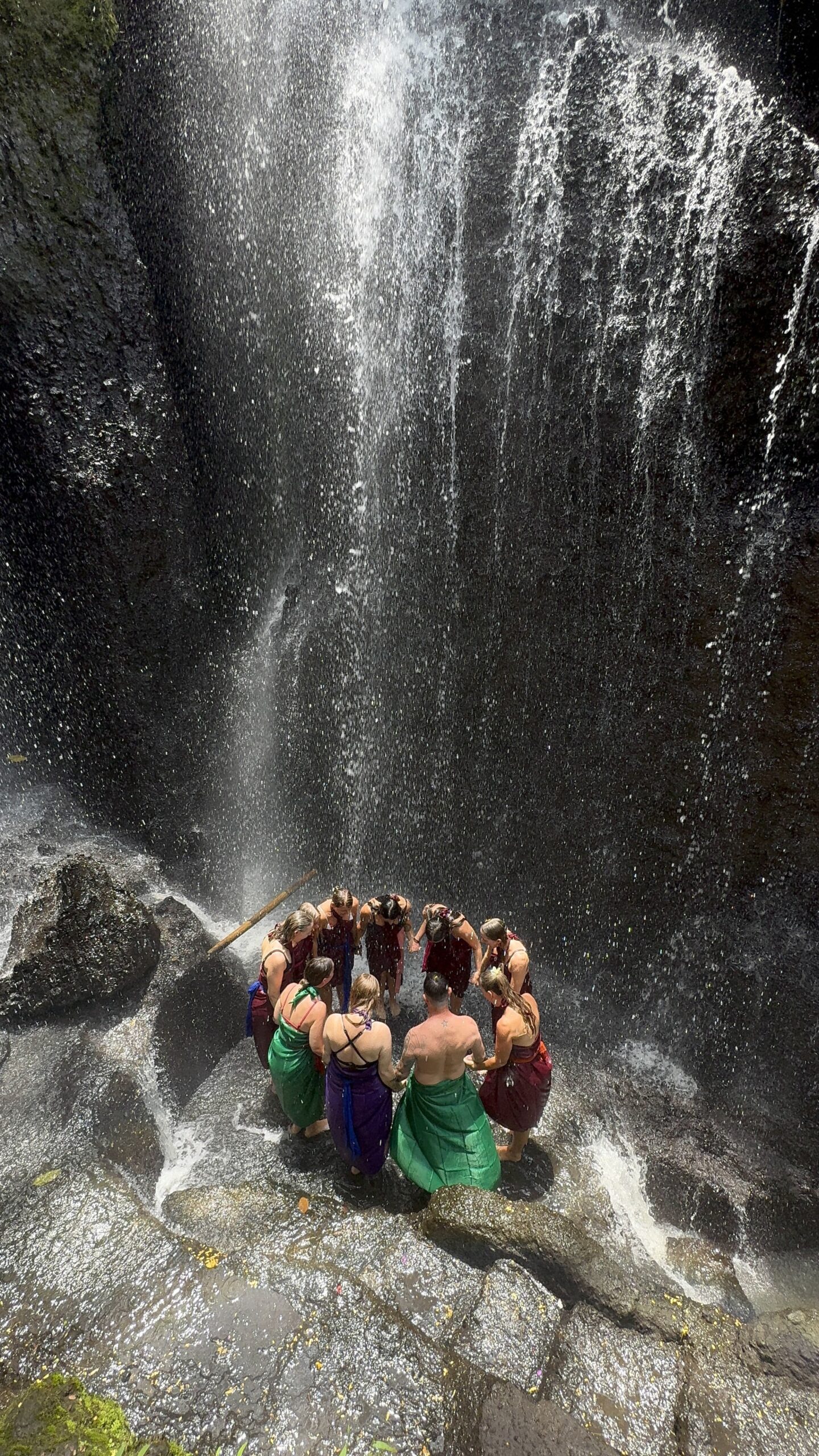 Powerful release waterfall